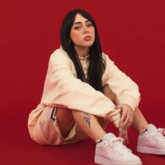 Muere padre de Nicki Nicole a días del concierto de la cantante en Chile: esto se sabe