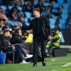 Simeone, ante el dilema del carril izquierdo: Galán o Riquelme