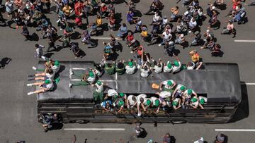 Fiesta en las calles de Pretoria y Johannesburgo