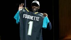 PHILADELPHIA, PA - APRIL 27:  Leonard Fournette of LSU reacts poses after being picked #4 overall by the Jacksonville Jaguars during the first round of the 2017 NFL Draft at the Philadelphia Museum of Art on April 27, 2017 in Philadelphia, Pennsylvania.  (Photo by Elsa/Getty Images)