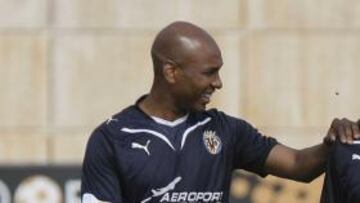 Senna, que espera jugar contra el Barcelona, se ve para los noventa minutos