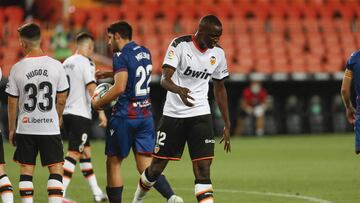 12/06/20 PARTIDO PRIMERA DIVISION 
 CORONAVIRUS COVID19
 VALENCIA CF - LEVANTE UD 
 
 DIAKHABY MELERO PENALTI 
 
 
 