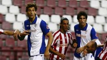 <b>REFERENTES. </b>Los mundialistas Llorente y Javi Martínez, en el partido del miércoles contra el Logroñés.