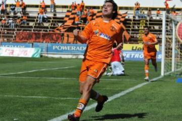 Patricio Galaz: 8 equipos. Anotó en Cobreloa 79, Palestino 16, U.de Chile 8, Coquimbo Unido 5, Atacama 4, Ñublense 3, U.Católica 2 y Antofagasta 2.