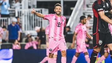 Follow all the action from this Major League Soccer clash from Chase Stadium in Fort Lauderdale, Florida.