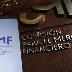 CMF entrega lista de aplicaciones que estarían estafando con créditos en Chile y denuncia otras populares aplicaciones