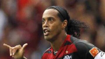 Ronaldinho: "No me arrepiento de haber vuelto"