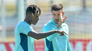 15/04/26 ATHLETIC DE BILBAO ENTRENAMIENTO
NICO WILLIAMS YURI BERCHICHE