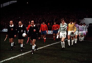 El Atlético de Madrid jugó el 10 abril de 1974 el partido de ida de la semifinal de la Copa de Europa en el Celtic Park de Glasgow. 