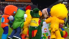 ‘Lula’ la vaca inflable, gana la carrera nacional de mascotas