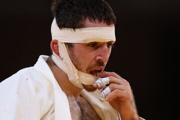 El judoca espa?ol Alberto Gaitero ha ca¨ªdo en primera ronda frente al ucraniano Heorhi Zantaraia en una pelea muy dura, en la que el espa?ol acab¨® con casi toda la cara vendada.
