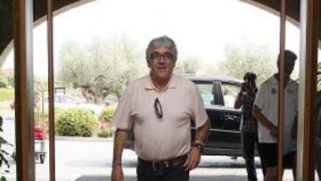 <b>CRUZANDO EL UMBRAL. </b>Dani Sánchez Llibre tiene ante sí la decisión de comunicar hoy que deja la presidencia o seguir en el cargo.