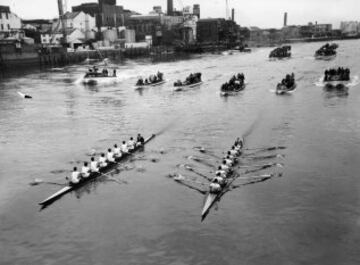 Un momento de la Regata del 7 de Abril de 1962.