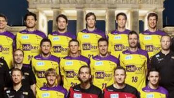 <b>LOS ZORROS. </b>Romero (2ª fila, tercero por la derecha) con el Berlín.