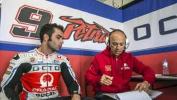 Petrucci junto a su jefe de mecánicos, Romagnoli.