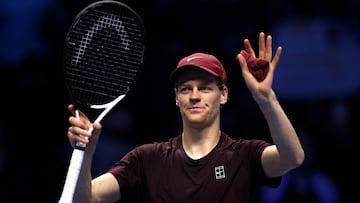 Tennis - ATP Finals - Turin - Palasport Olimpico, Turin, Italy - November 12, 2025 Italy's Jannik Sinner celebrates winning his group stage match against Germany's Alexander Zverev REUTERS/Guglielmo Mangiapane