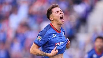 Rodrigo Huescas of Cruz Azul during the Semifinals second leg match between Cruz Azul and Monterrey as part of the Torneo Clausura 2024 Liga BBVA MX at Ciudad de los Deportes Stadium on May 19, 2024 in Mexico City, Mexico.