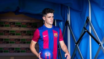 Pau Víctor renueva hasta 2025 y se va cedido al Barça B