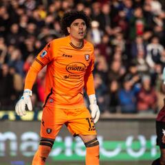 Guillermo Ochoa en el 11 ideal de la semana en la Serie A