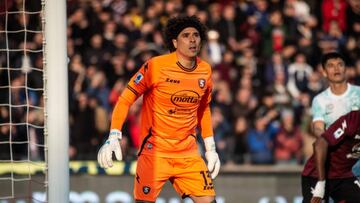 Guillermo Ochoa en el 11 ideal de la semana en la Serie A