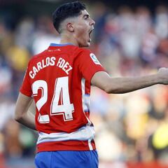 Carlos y Soldado encuentran el gol que faltaba en Granada