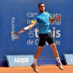 Juan Carlos Sáez luchó pero Souza lo eliminó del Club de Polo