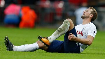 Kane se lesion&oacute; jugando ante el Liverpool.