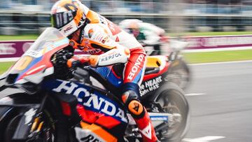Luca Marini con la Honda en la salida de un GP de MotoGP 2024.