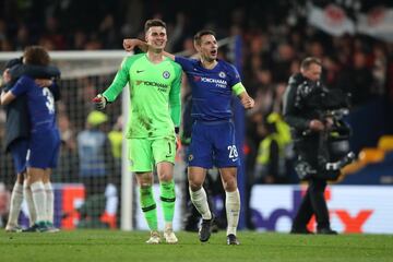 Chelsea eliminó desde los penales a Frankfurt tras empatar 1-1 (Global: 2-2) y se medirá en la final al Arsenal que hizo lo propio con Valencia.  