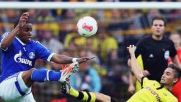 <b>KO. EN EL DERBI. </b>Farfán fue un peligro constante para Leitner y un Dortmund que entra en barrena.