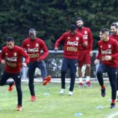 Perú llega a Colombia: lee las últimas cinco noticias del rival