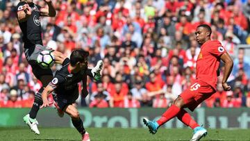 El Liverpool pincha y se complica la plaza Champions