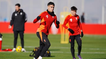 Reinier en un entrenamiento del Granada.