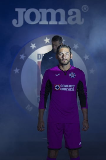 La nueva piel de Cruz Azul y su presentación, en imágenes