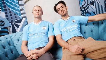 PUMA y el Manchester City presentan la nueva primera equipación para la temporada 2023/24 que conmemora las dos décadas del traslado del Club al Etihad Stadium. Rinde homenaje a las características icónicas del Etihad Stadium y está inspirada en la camiseta que el equipo usó durante la primera temporada en su nuevo estadio.