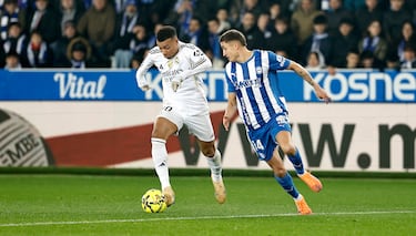 Recuperó Asencio, filtró Bellingham y rompió Mbappé. Exquisita la carrera del francés, internándose en el área local y finalizando con un disparo directo a la misma escuadra, imparable para Sivera. Brutal.