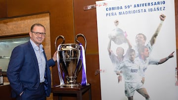 17/03/24 ANIVERSARIO 59 PE?A MADRIDISTA IBA?EZ
HOMENAJE PEDJA MIJATOVIC VETERANO FUTBOL