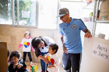 El conjunto norteamericano convivió con niños con problemas de autismo a unas horas de enfrentar en un partido amistoso al Atlético San Luis.