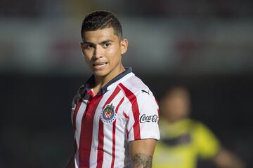 El jugador de Chivas busca regresar al protagonismo lo antes posible. Pese al paso irregular de Chivas, el jugador de 22 años ha sido uno de los más destacados del ‘Rebaño’ y es momento de que de el salto de calidad para permanecer en Selección Mexicana. 