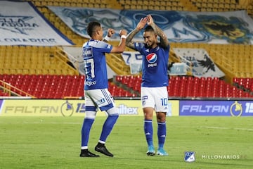 Partidazo en El Campín entre Millonarios y Nacional. El equipo azul fue superior tácticamente a los dirigidos por Osorio