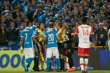 Partido de ida de la Final Liga Águila 2017-II en el estadio El Campín. Millonarios ganó 1-0 a Santa Fe.