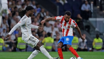 1-1. Lemar, desde el borde del área, dispara con la izquierda y el balón pasa por debajo de las piernas de Camavinga. El esférico supera a Lunin y entra en la portería blanca ajustado al palo