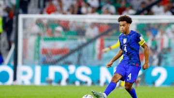 Tyler Adams, jugador de la Selección de Estados Unidos, durante el duelo ante Irán en Qatar 2022.