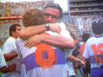 28 de abril de 1993: Universidad Católica derrota 1-0 a Barcelona en Guayaquil y clasifica a semifinales de Copa Libertadores. Gol de Andrés Romero.