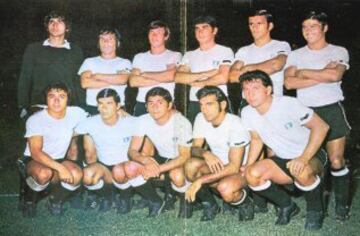 27 de enero de 1971: Colo Colo es campeón del Torneo Nacional, tras vencer 2-1 a Unión Española en partido de definición.