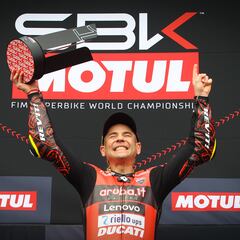 Bautista renueva su contrato con Ducati por un año