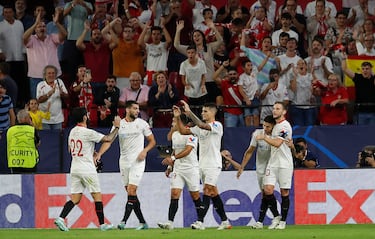 El club andaluz es propiedad de Sevillistas de Nervión S.A. y de Rafael Carrión Moreno. 