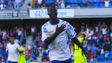 Amath celebra un gol en el Heliodoro ante el Elche.