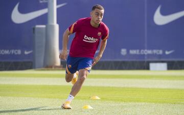 El juvenil estadounidense ya tuvo sus primeros entrenamientos y espera ponerse a punto para estar bajo mando de Ronald Koeman.