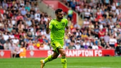 Fernandes leads Manchester United’s resurgence